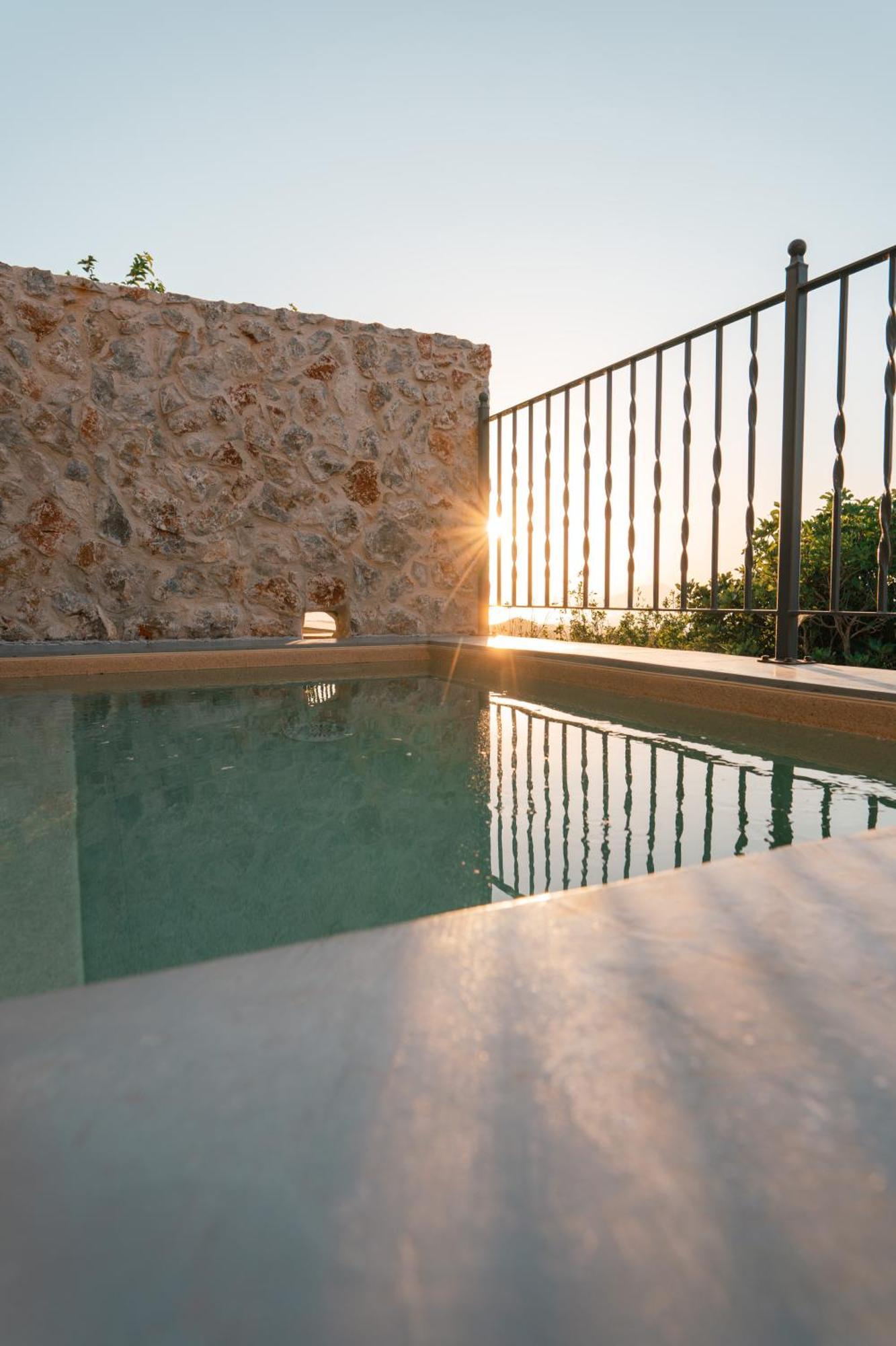 Villa Rosa - Luxury Villas With Panoramic Views Lagoudi Zia ภายนอก รูปภาพ