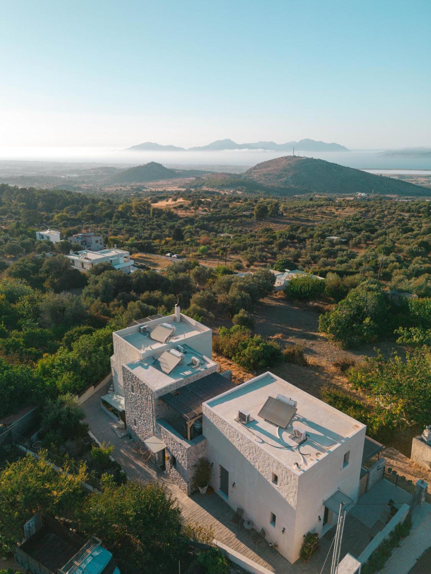 Villa Rosa - Luxury Villas With Panoramic Views Lagoudi Zia ภายนอก รูปภาพ