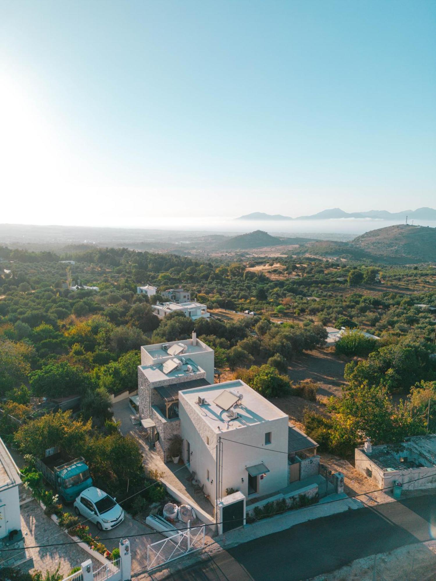 Villa Rosa - Luxury Villas With Panoramic Views Lagoudi Zia ภายนอก รูปภาพ